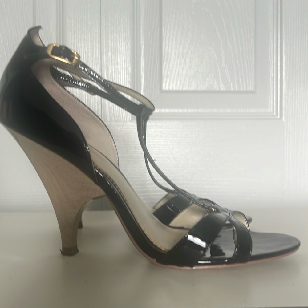 Nicole Miller New York black Patent Leather heels